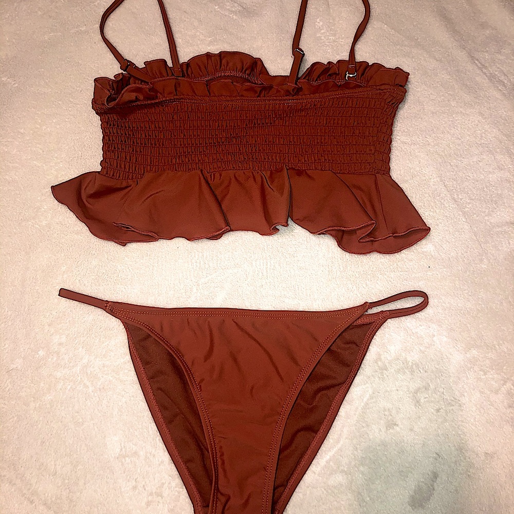 burnt orange bikini. perfect for this summer!